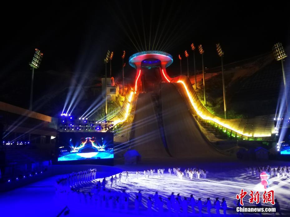 12.23图说-新.jpg