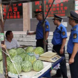 【城市靓起来】城管局开展流动摊点无序占道经营专项整治行动