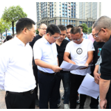 邓元连到茶陵西收费站项目建设现场视察指导工作