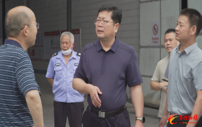 杨红兵到龙下灌区管理局调研