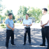 朱毅强到洣江街道调研重点工作