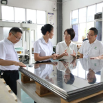 杨桦来茶调研企业上市工作