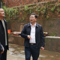 杨红兵暗访督导安全生产和社会稳定工作：以“时时放心不下”的责任感护民安保稳定