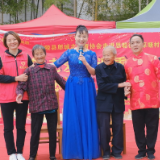 【文明实践在茶陵】敬老爱老迎重阳 志愿演出送温暖