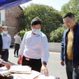 杨红兵暗访督导森林防火、疫情防控等工作