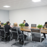 邓元连深入企业调研