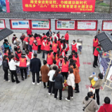 桃坑乡：“雷锋月”碰上“妇女节”  女神们“热辣滚烫”送温情