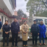 舲舫乡爱心企业情暖敬老院