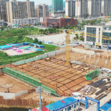 高温下的坚守：工人文化宫项目建设者战酷暑赶工期