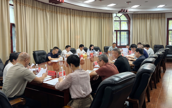 杨红兵调度全县“四上企业”培育工作 强调：要全力以赴完成目标任务