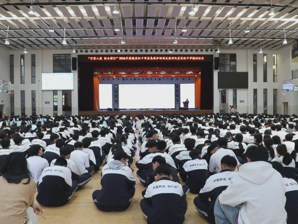 2026年茶陵县红十字应急救护培训走进世纪星翰林高级中学