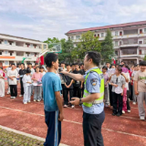 舲舫乡开展交通安全知识进校园活动