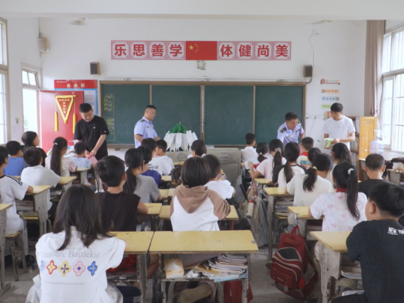 【安全强基固本攻坚】县林业局开展森林防火宣传活动 全力筑牢安全屏障