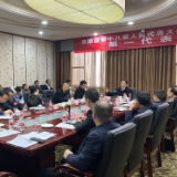 茶陵县第十八届人民代表大会第三次会议：各代表团进行分团讨论  邓元连、何文龙、杨红兵、田灿等领导参加