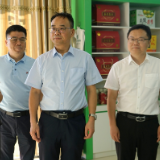 何恩广来茶调研“三社合一”工作