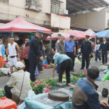 【爱茶陵•幸福家】茶陵整治农贸市场周边乱象 护航早高峰通行秩序
