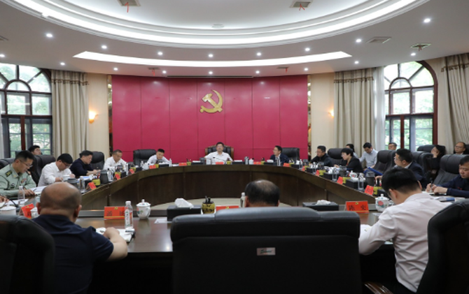 杨红兵主持召开中共茶陵县委常委会2026年第9次会议