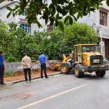 城管局:“清菜还路”办实事 微治理中见温度