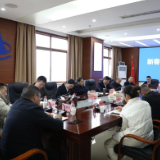 邓元连主持召开新春企业座谈会