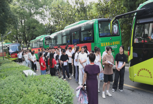 2025年高考开考 茶陵县3695名高考学子考场逐梦