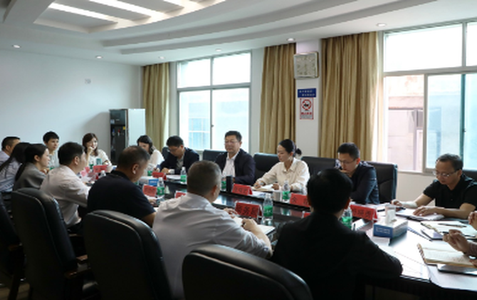 杨红兵调度“四上”企业培育工作推进情况
