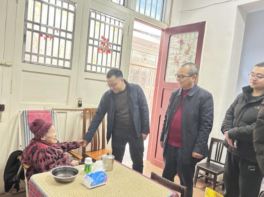 县民政局开展“迎新春送温暖”走访慰问活动