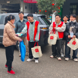 秩堂镇组织返乡大学生开展寒假“送法下乡”志愿服务活动