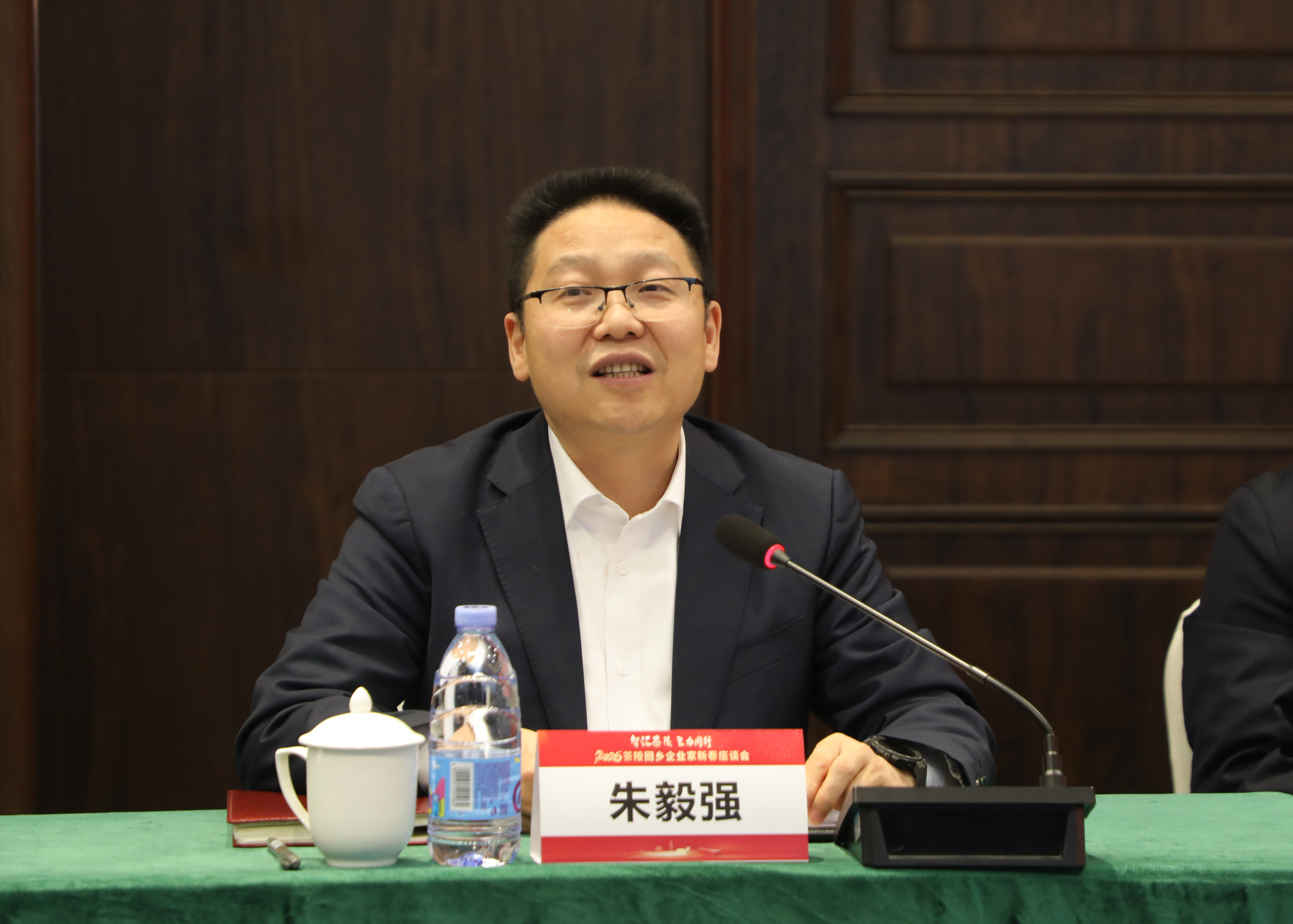 县长.jpg 县长.jpg