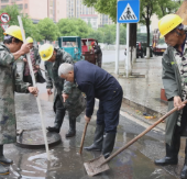 【新时代新城管】县城管局：清掏疏通排水管网 筑牢汛期城市防涝屏障
