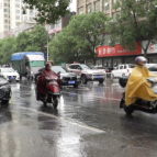 茶陵持续降雨 开学季出行要小心
