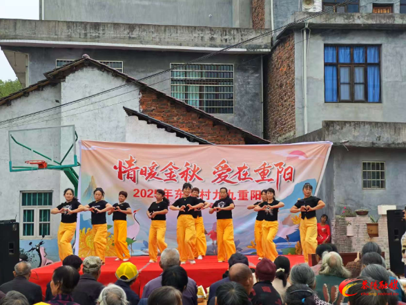 下东街道、腰潞镇开展重阳敬老活动