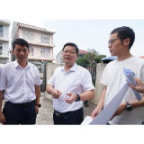 株洲市人大茶陵代表团第二小组视察调研S205茶陵县城至舲舫公路建设情况