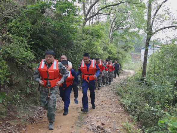 腰潞镇开展2026年防汛应急避险演练——防范暴雨洪水 守护生命家园