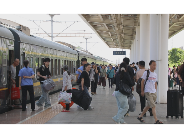 端午假期将至 茶陵南站加开2对临时旅客列车
