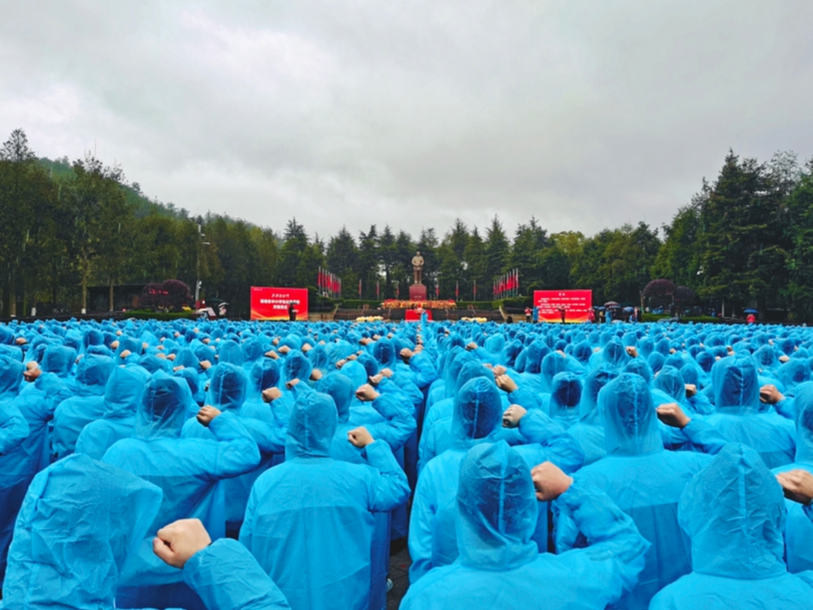 春雨润初心 青春启新程——2026“我的韶山行”焕新起航
