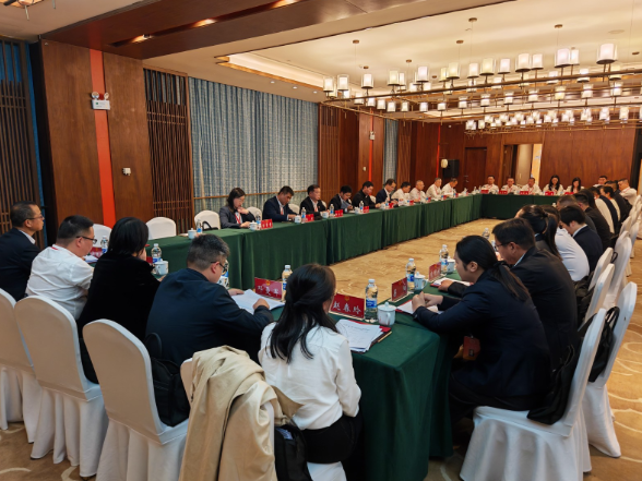 【聚焦两会】韶山市第十一届人民代表大会第一次会议 召开主席团第三次会议