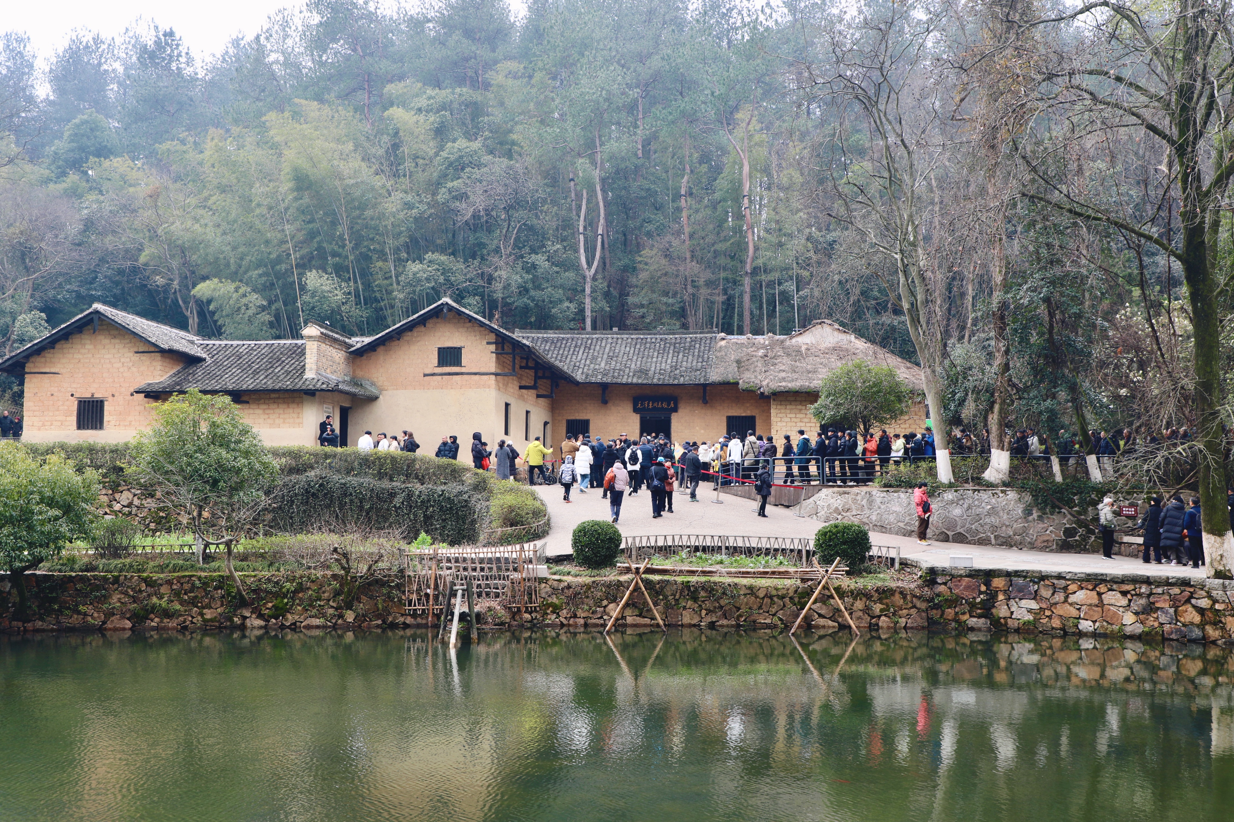 90A28B2E41AE3B3B29EB629EB70E5BF5.jpg 90A28B2E41AE3B3B29EB629EB70E5BF5.jpg