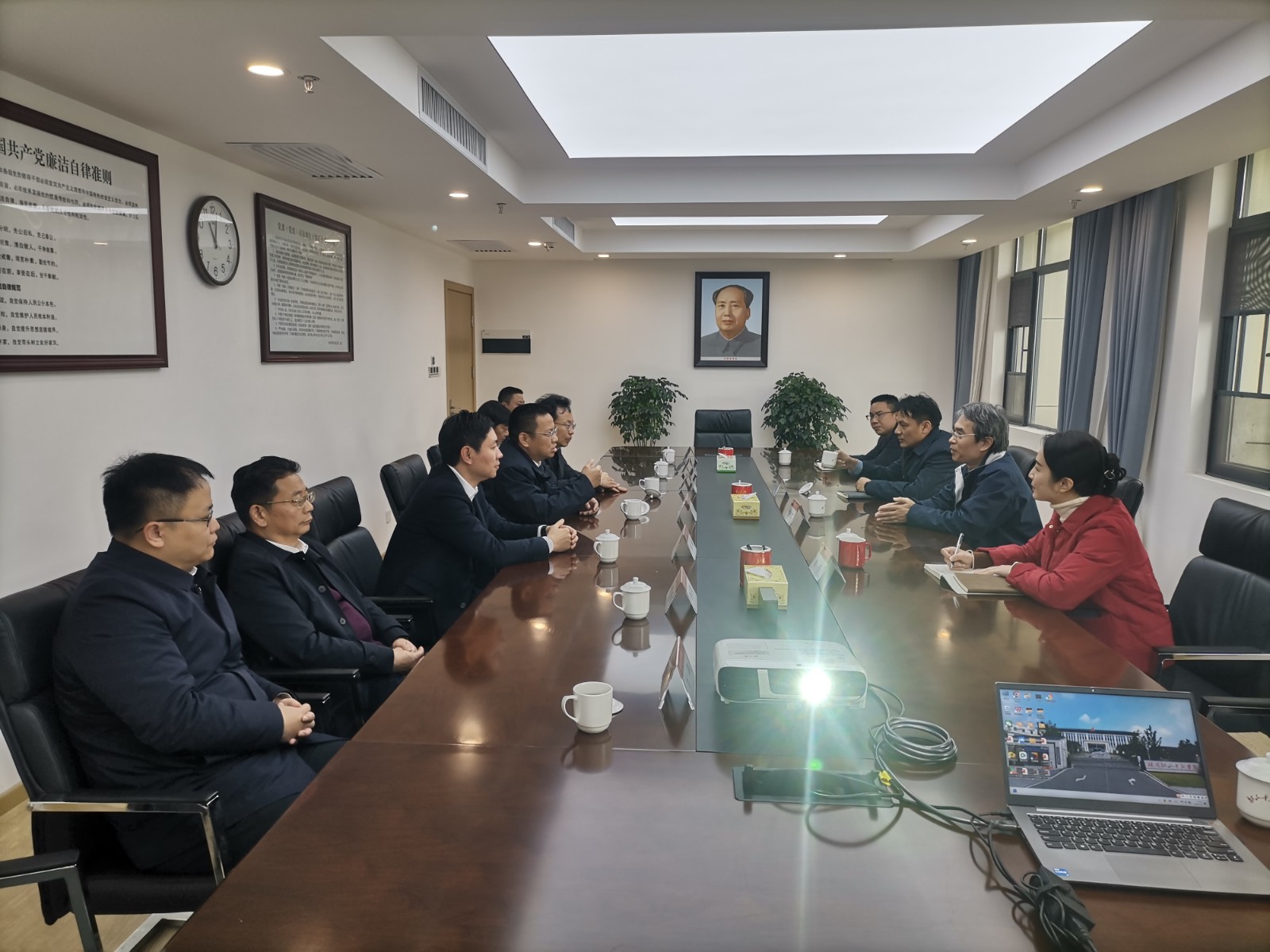 A1AB2A648368422873AE744113CCDE76.jpg A1AB2A648368422873AE744113CCDE76.jpg