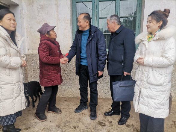 岁寒慰问暖人心 浓浓关怀显真情 ——韶山市乡村振兴发展基金会春节前走访慰问活动纪实