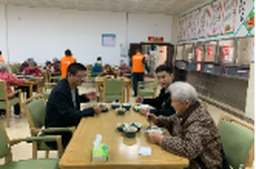 市民政局：养老机构实施陪餐制度 提升养老服务质量