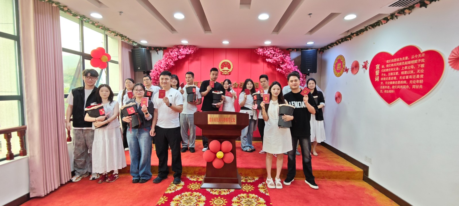 8C3CACE707FC06965EF03C9C6F306A36.jpg 8C3CACE707FC06965EF03C9C6F306A36.jpg