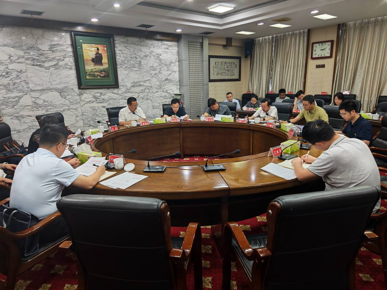 曹伟宏主持召开市委常委会2026年第十九次会议