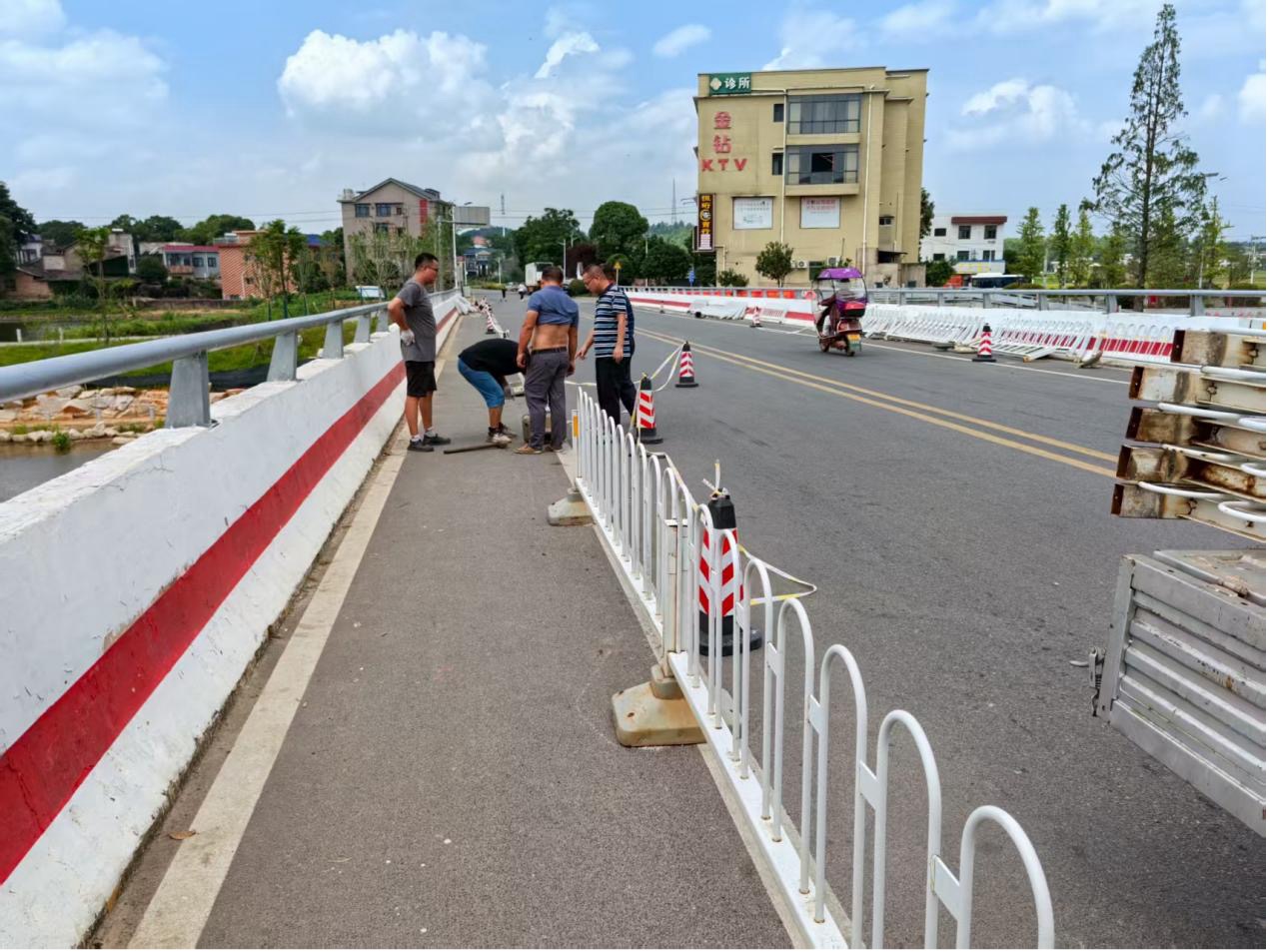 银田道路执法.jpg