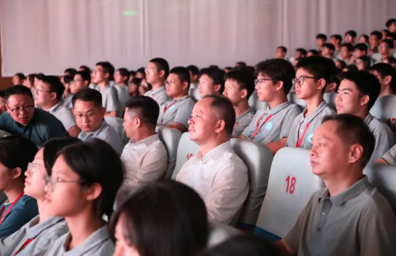 书记调研3.png