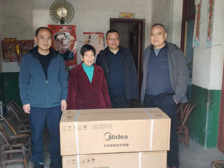 韶山市退役军人事务局：清明寄哀思 温情暖烈属