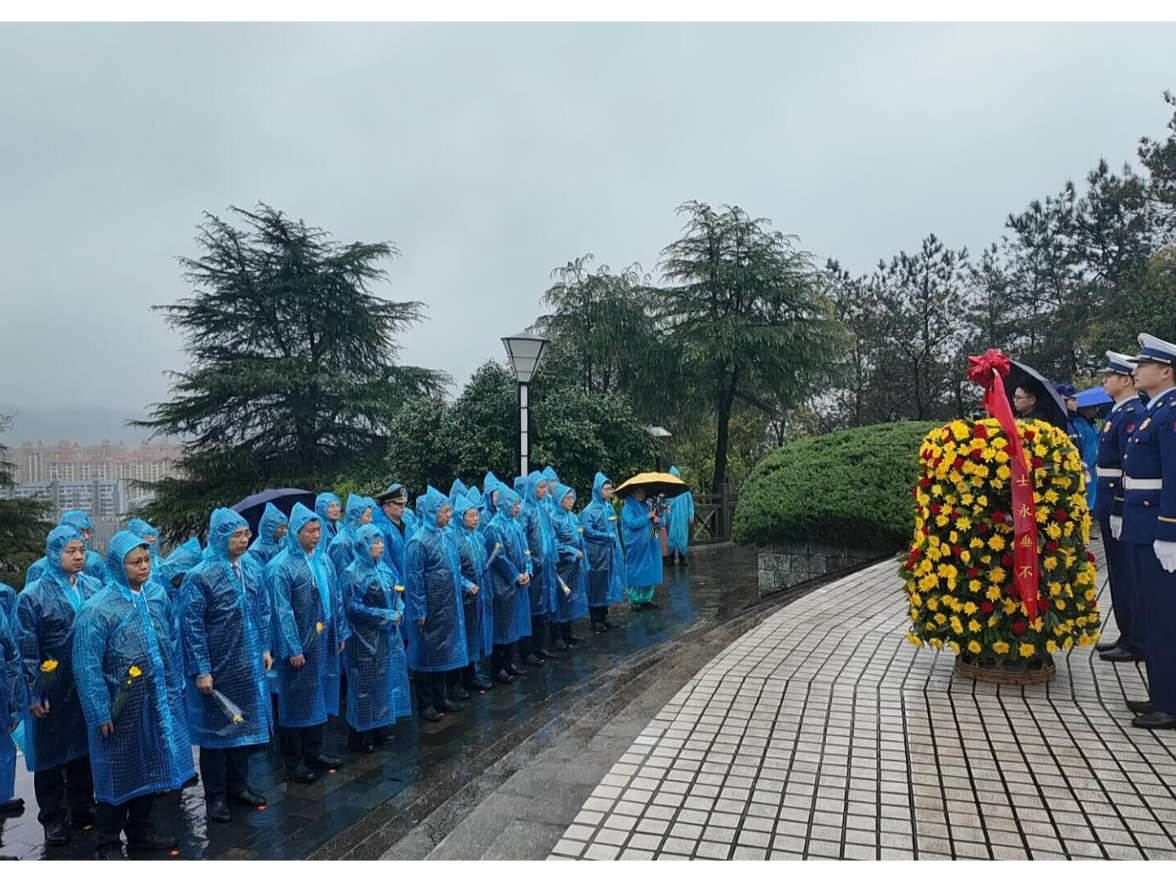 韶山举行“追寻·2026·清明祭英烈”活动