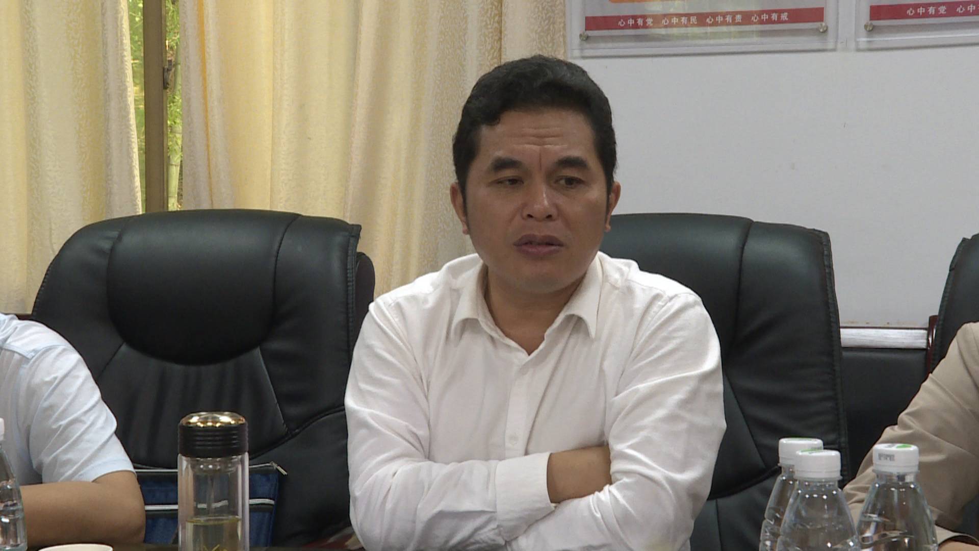 余岳雄到詹桥镇督查人居环境整治和农村改厕等工作