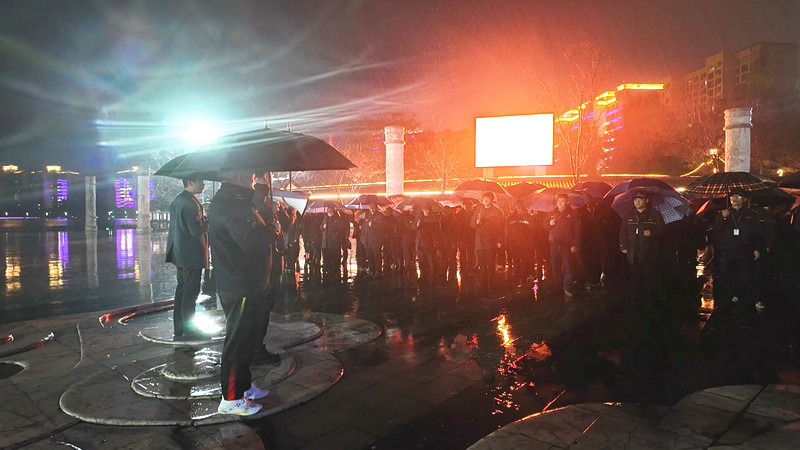 城管1_副本.jpg 城管1_副本.jpg