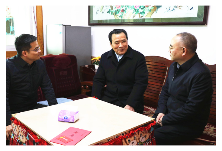 刘琦、熊世成走访慰问正处级老领导