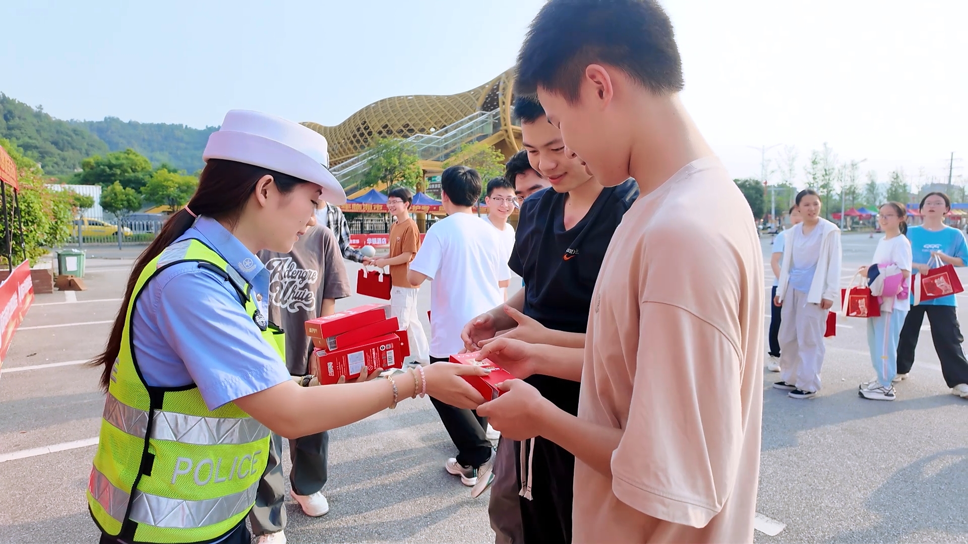 助考1.jpg 助考1.jpg